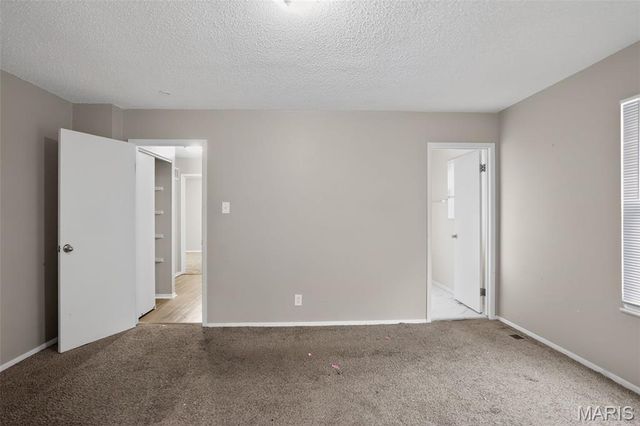 912 Cheri Heights Court, St Louis, MO 63135