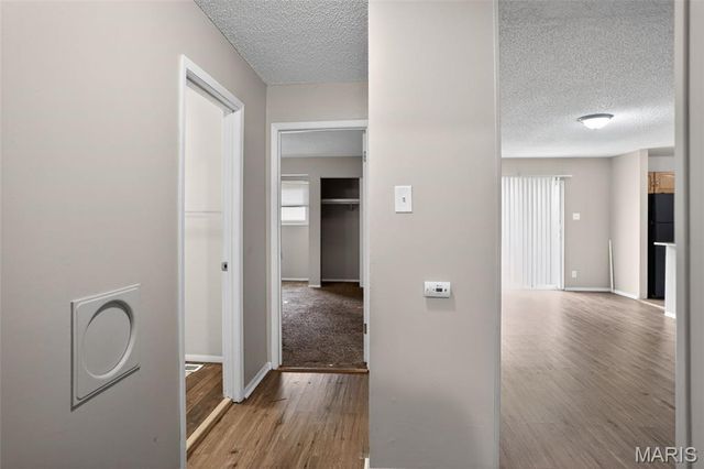912 Cheri Heights Court, St Louis, MO 63135