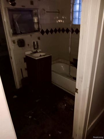 2509 Barth Street, Flint, MI 48504