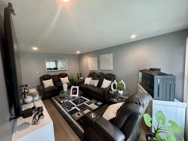 10806 S Avenue O, Chicago, IL 60617