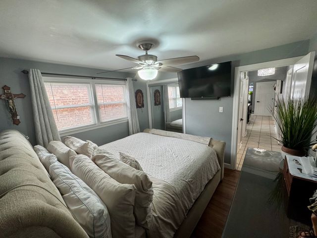 10806 S Avenue O, Chicago, IL 60617