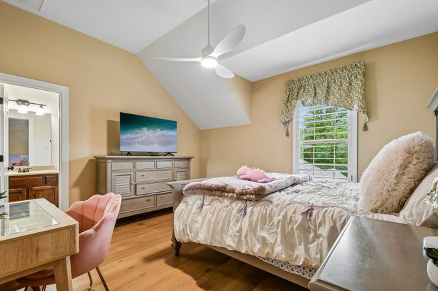 449 Santaluz LN, Austin, TX 78732