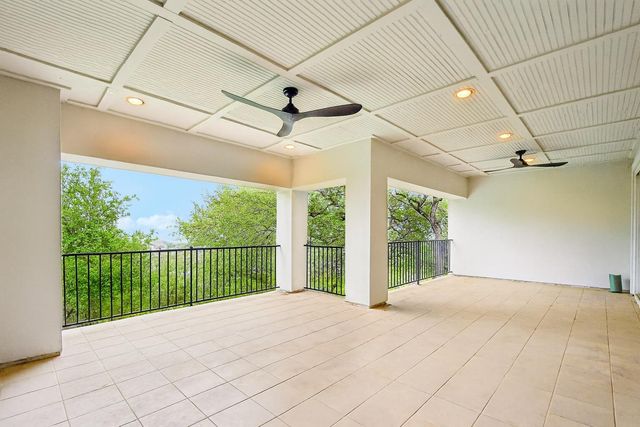 449 Santaluz LN, Austin, TX 78732