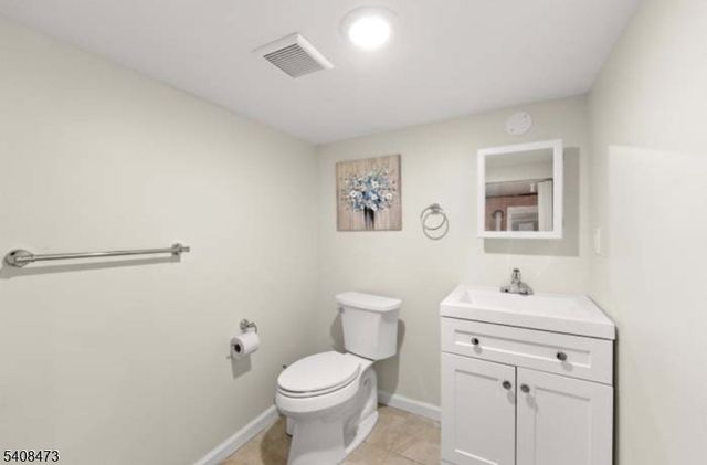 612 Magnolia Ave, Elizabeth City, NJ 07206