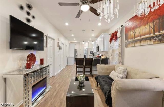 612 Magnolia Ave, Elizabeth City, NJ 07206