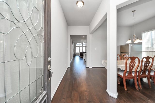 2410 Manor Valley Lane, Sienna Plantation, TX 77459