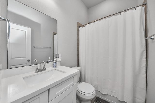 2410 Manor Valley Lane, Sienna Plantation, TX 77459