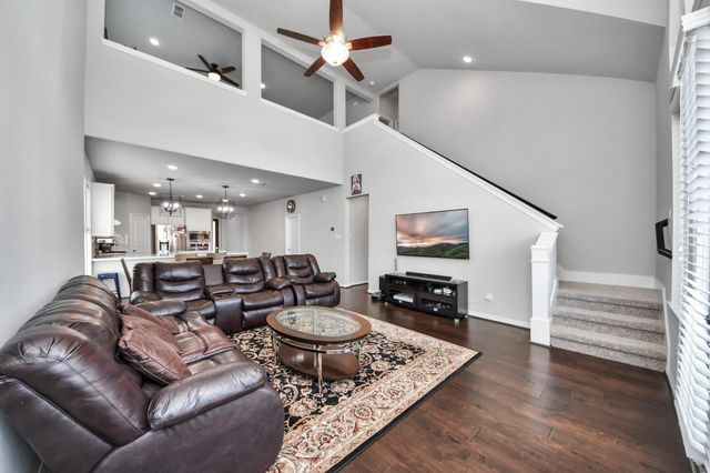 2410 Manor Valley Lane, Sienna Plantation, TX 77459