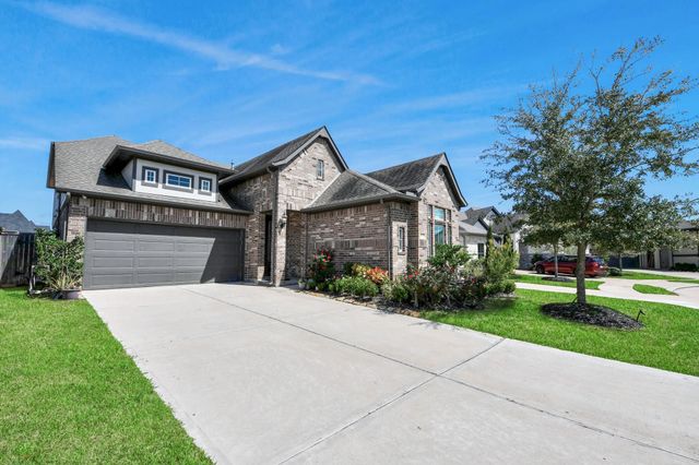 2410 Manor Valley Lane, Sienna Plantation, TX 77459