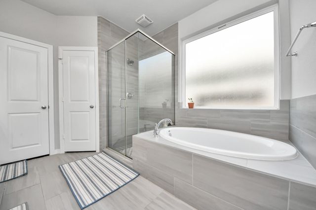 2410 Manor Valley Lane, Sienna Plantation, TX 77459