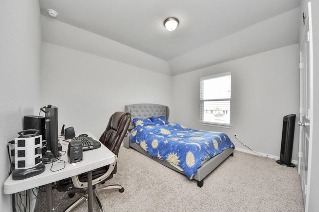 2410 Manor Valley Lane, Sienna Plantation, TX 77459