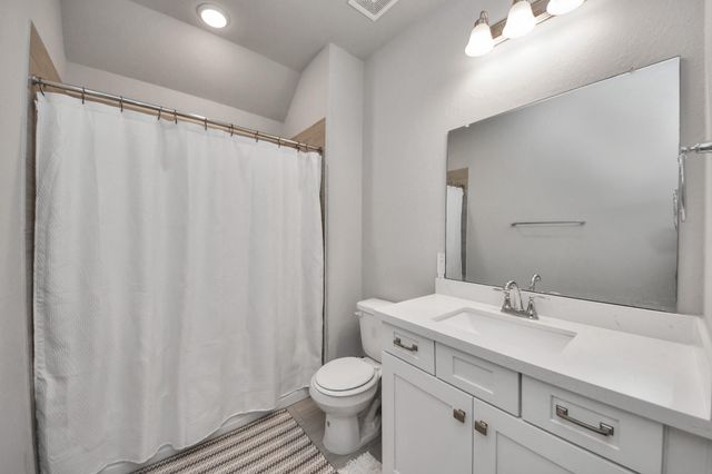 2410 Manor Valley Lane, Sienna Plantation, TX 77459