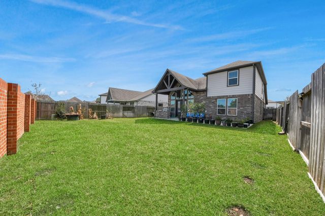 2410 Manor Valley Lane, Sienna Plantation, TX 77459