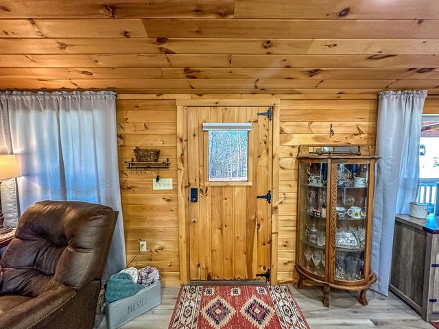 470 Laurel Lake Resort Road, Corbin, KY 40701