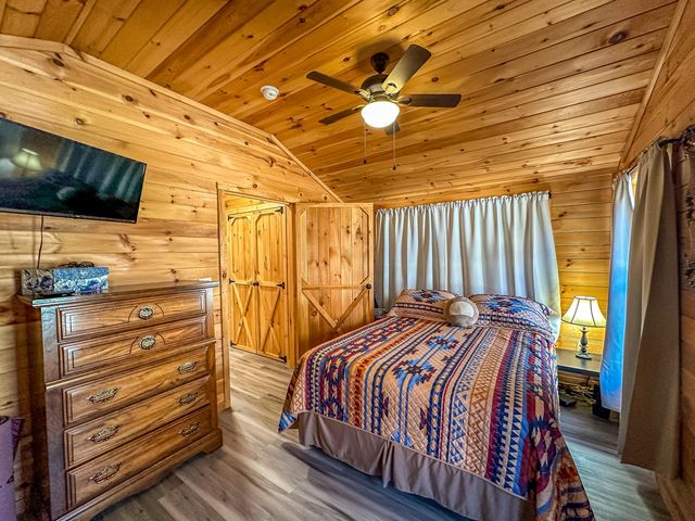 470 Laurel Lake Resort Road, Corbin, KY 40701