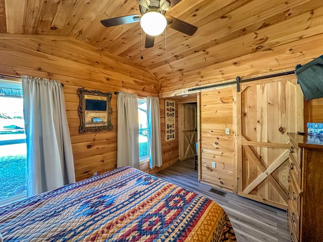 470 Laurel Lake Resort Road, Corbin, KY 40701