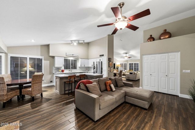 4324 N RANIER Circle, Mesa, AZ 85215