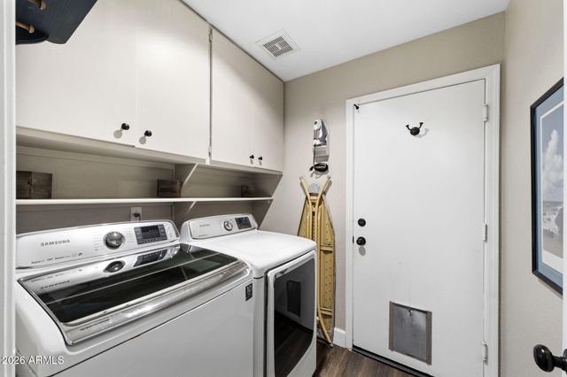 4324 N RANIER Circle, Mesa, AZ 85215