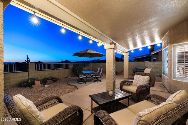 4324 N RANIER Circle, Mesa, AZ 85215