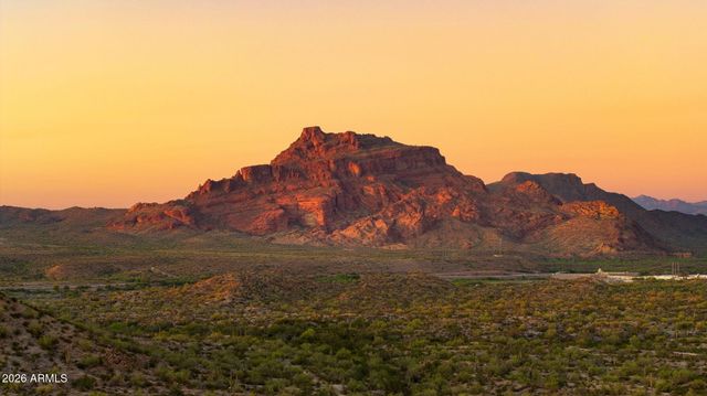 4324 N RANIER Circle, Mesa, AZ 85215