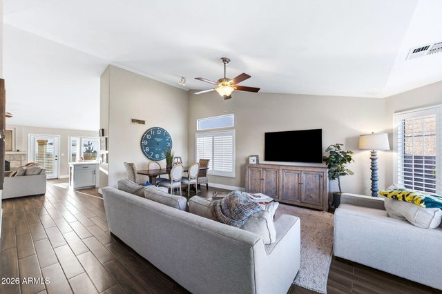 4324 N RANIER Circle, Mesa, AZ 85215