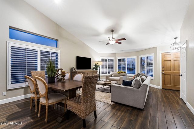 4324 N RANIER Circle, Mesa, AZ 85215