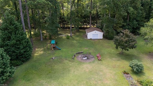 209 Oak Point DR, Yorktown, VA 23692