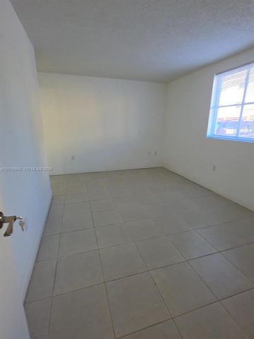 14961 SW 82nd Ln 21-104, Miami, FL 33193