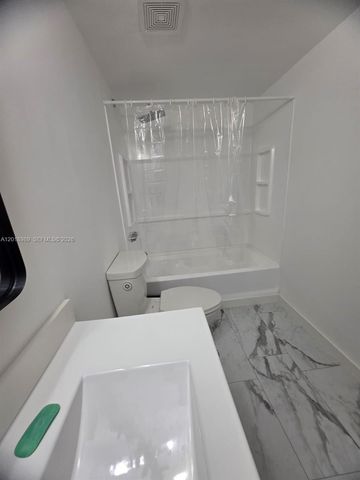 14961 SW 82nd Ln 21-104, Miami, FL 33193