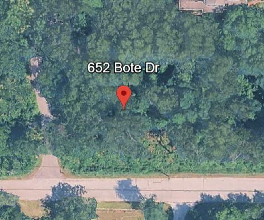 652 Bote Drive, Porter, IN 46304