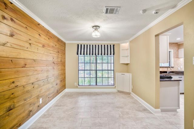 807 Noble Springs Road, Houston, TX 77062