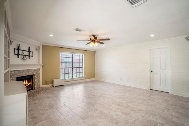 807 Noble Springs Road, Houston, TX 77062