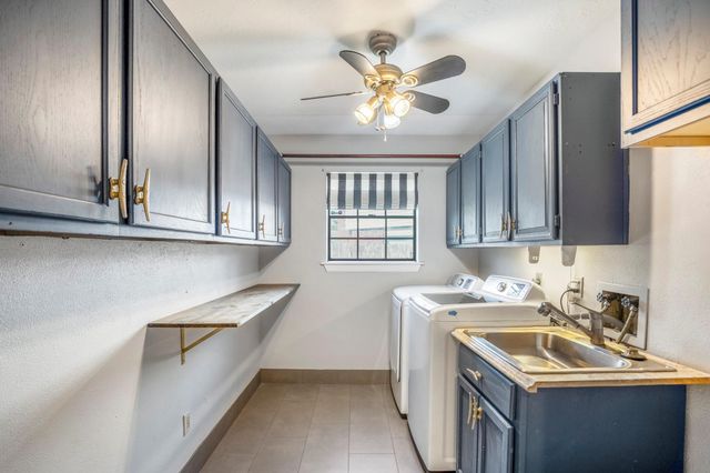 807 Noble Springs Road, Houston, TX 77062