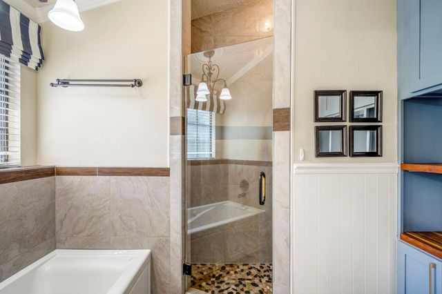 807 Noble Springs Road, Houston, TX 77062