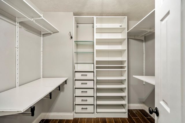 807 Noble Springs Road, Houston, TX 77062