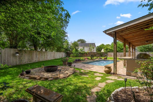 807 Noble Springs Road, Houston, TX 77062