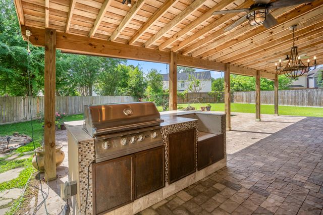 807 Noble Springs Road, Houston, TX 77062