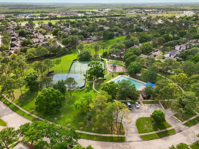 807 Noble Springs Road, Houston, TX 77062