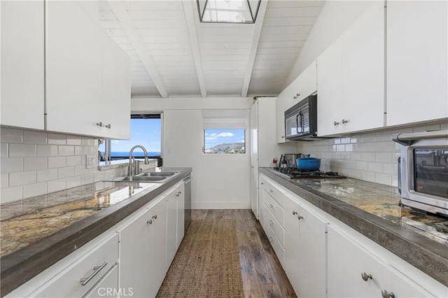 620 Temple Hills Dr, Laguna Beach, CA 92651