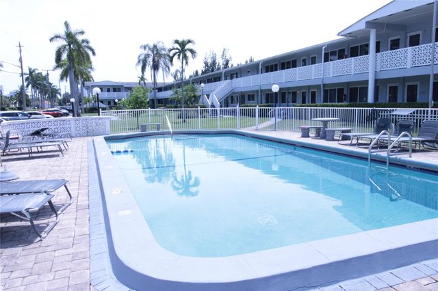 600 Layne Boulevard 119, Hallandale Beach, FL 33009