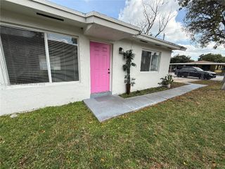 2155 NW 64th St 1, Miami, FL 33147