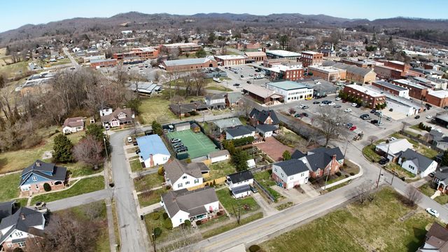 202 Black Street, Barbourville, KY 40906