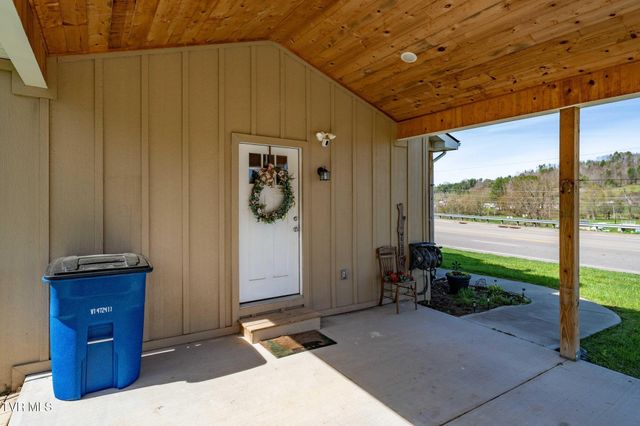250 North Shady Street, Mountain City, TN 37683