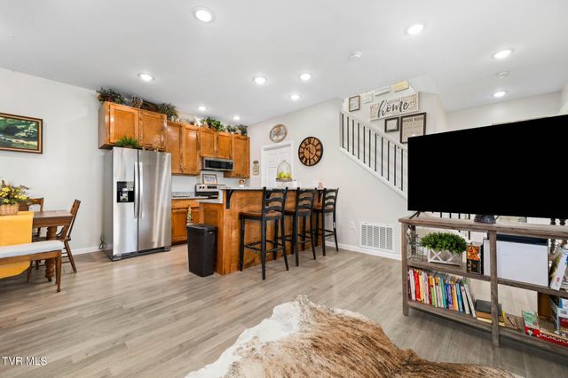 250 North Shady Street, Mountain City, TN 37683