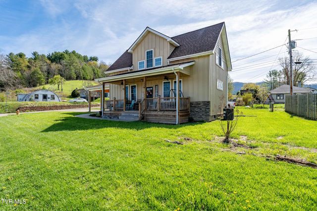 250 North Shady Street, Mountain City, TN 37683