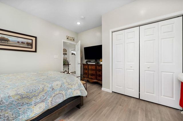 250 North Shady Street, Mountain City, TN 37683