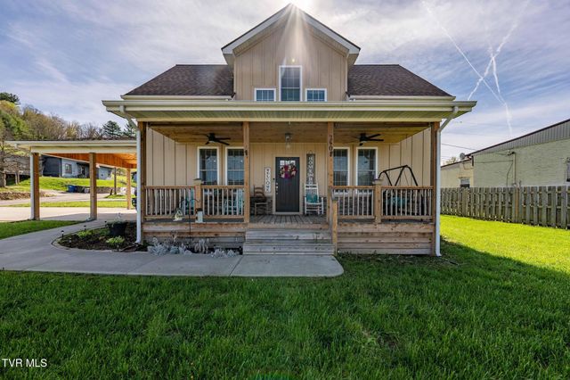 250 North Shady Street, Mountain City, TN 37683