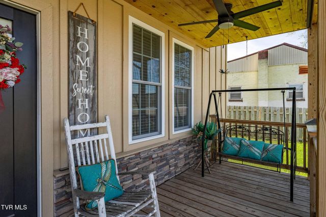 250 North Shady Street, Mountain City, TN 37683
