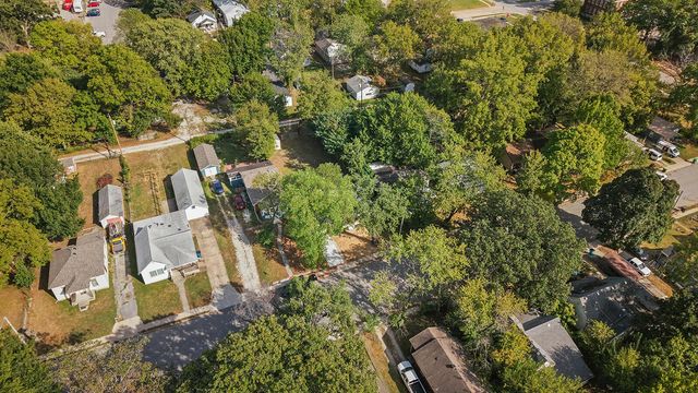 2036 N Pickwick Avenue, Springfield, MO 65803