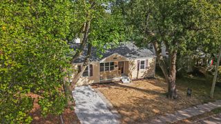 2036 N Pickwick Avenue, Springfield, MO 65803